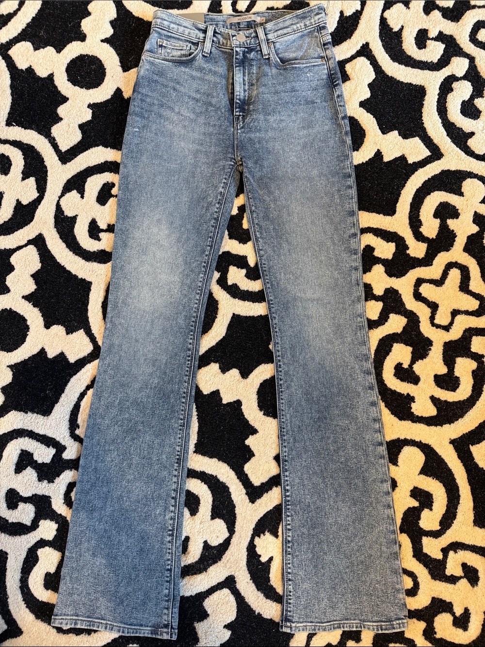 Classic High-Rise Straight Jeans in Light Blue